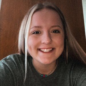 Meet your Posher, Cailene